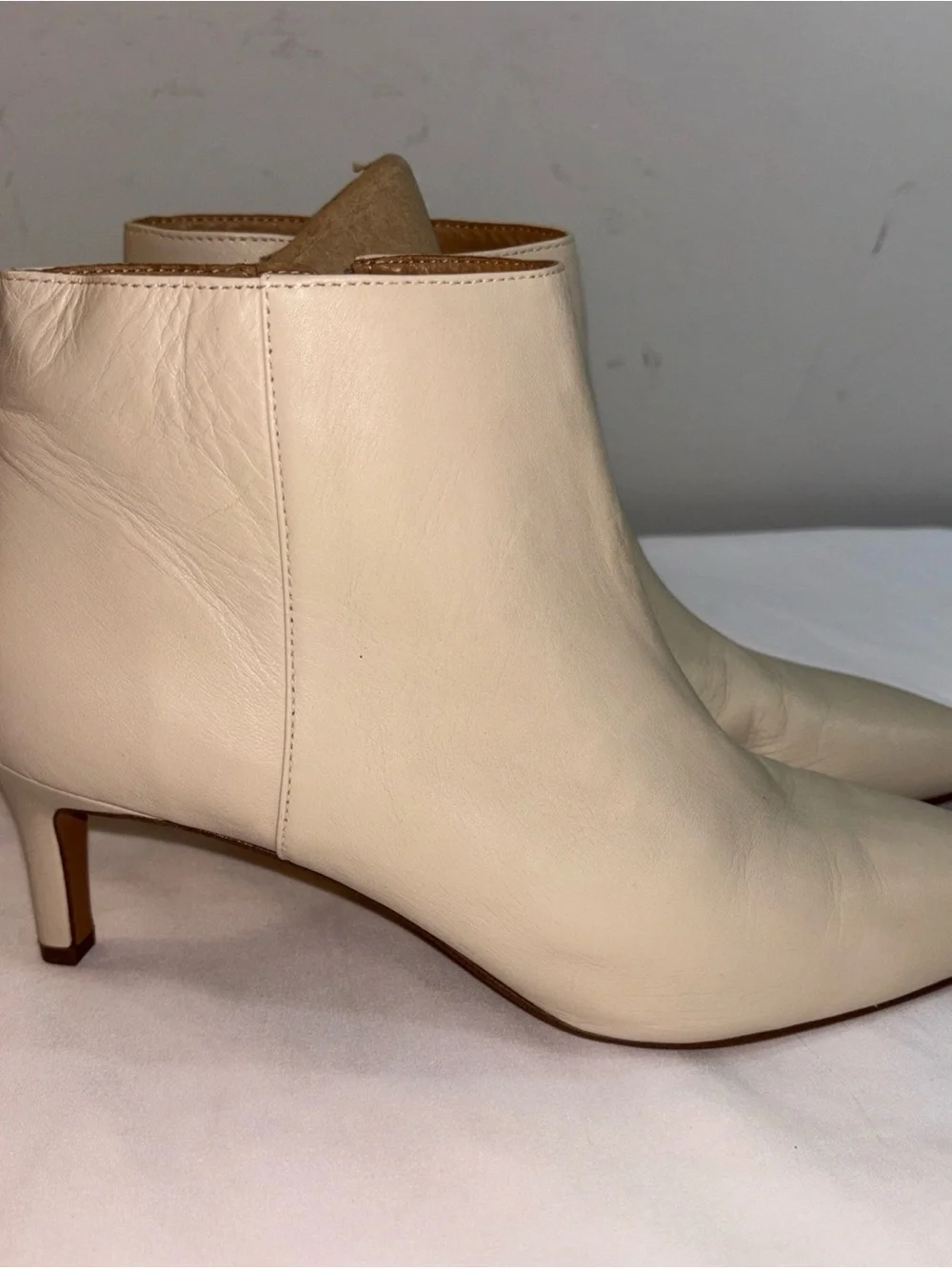 Franco Sarto Women’s Pointed Toe Leather Ankle Boots - Cream. 7/14